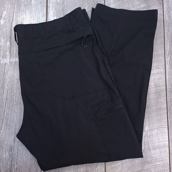 Tilley Mens Trek Cargo Pants Size 40x30 Black Outdoor Performance Hiking Travel - Picture 1 of 9